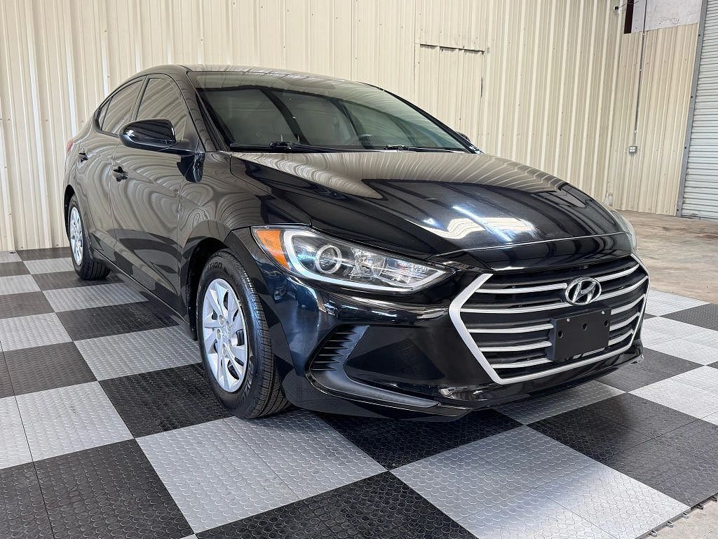 2017 HYUNDAI Elantra