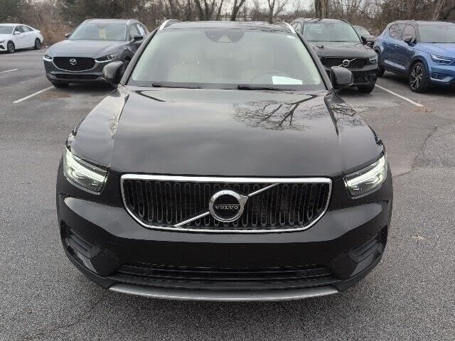 2020 VOLVO XC40