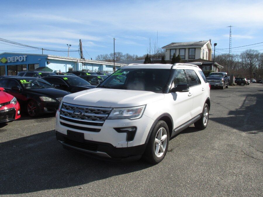 2018 FORD Explorer