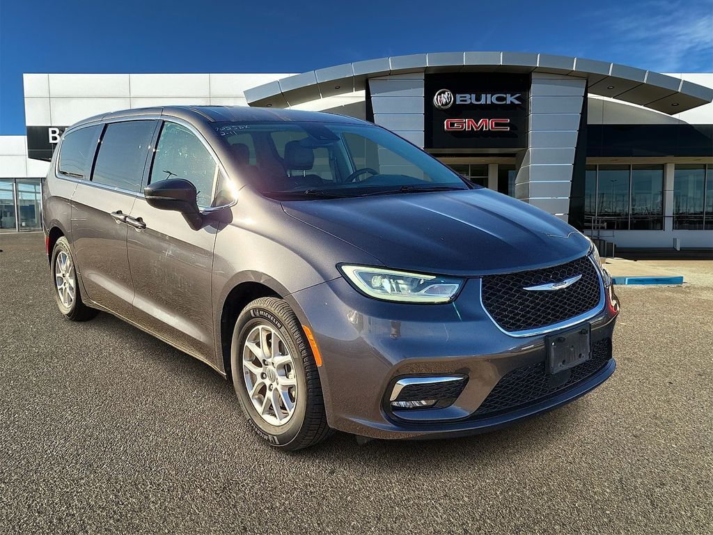 2023 CHRYSLER Pacifica