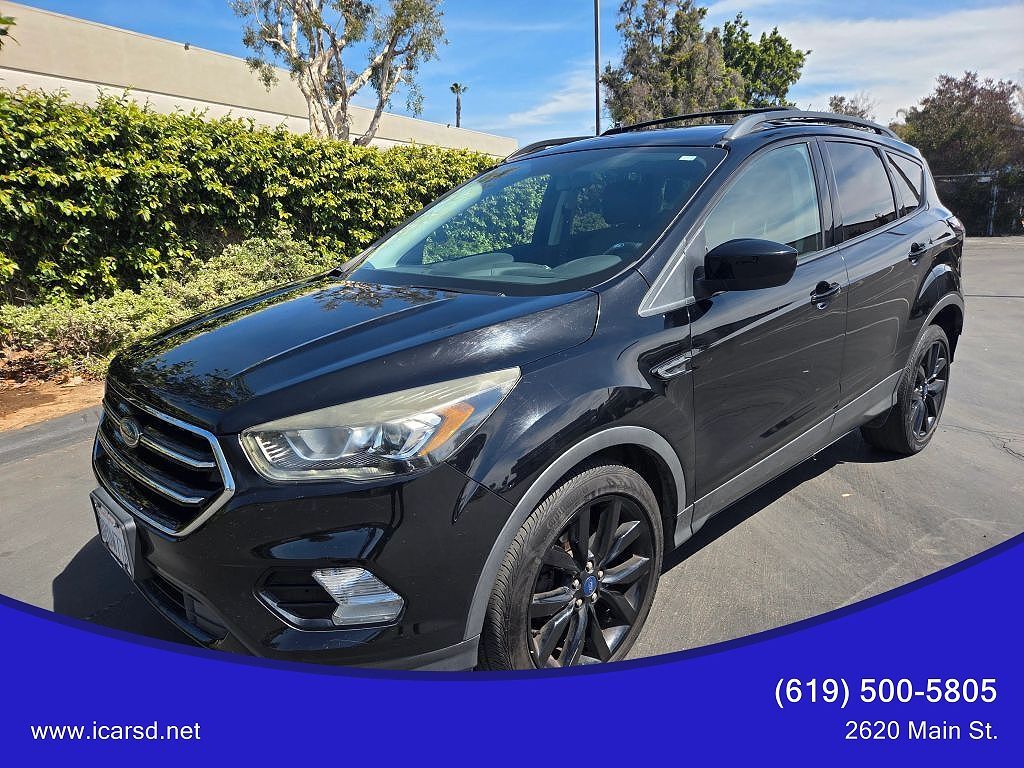 2017 FORD Escape