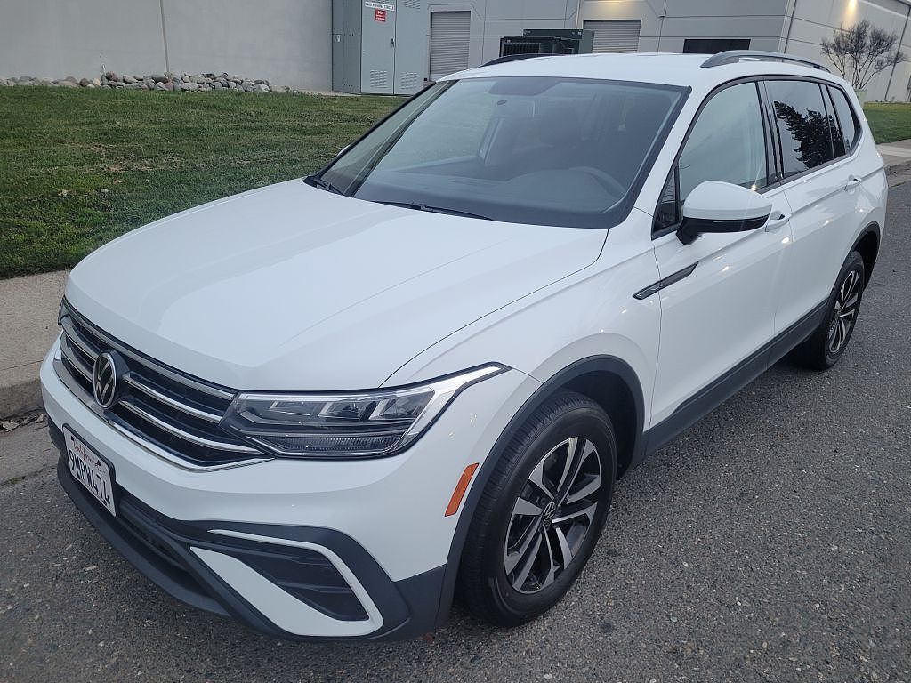 2022 VOLKSWAGEN Tiguan