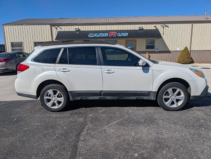2013 SUBARU Outback