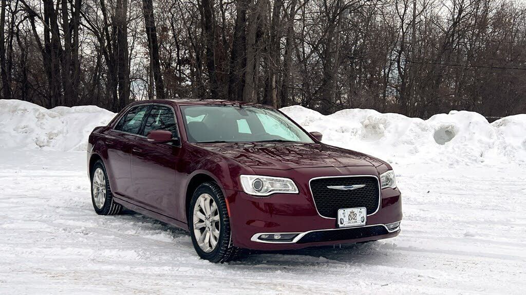 2017 CHRYSLER 300