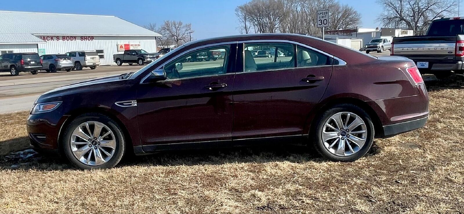2010 FORD Taurus