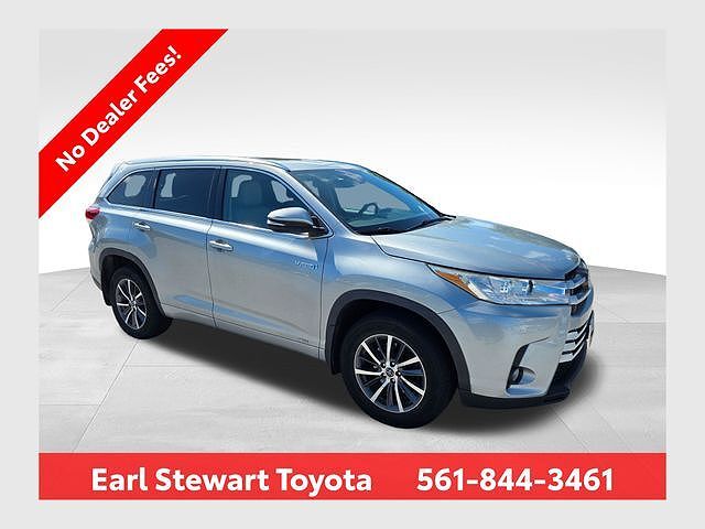 2017 TOYOTA Highlander