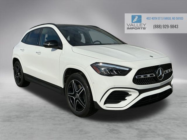 2025 MERCEDES-BENZ GLA-Class