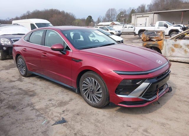 2025 HYUNDAI Sonata