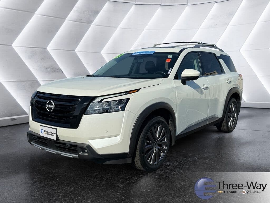 2023 NISSAN Pathfinder