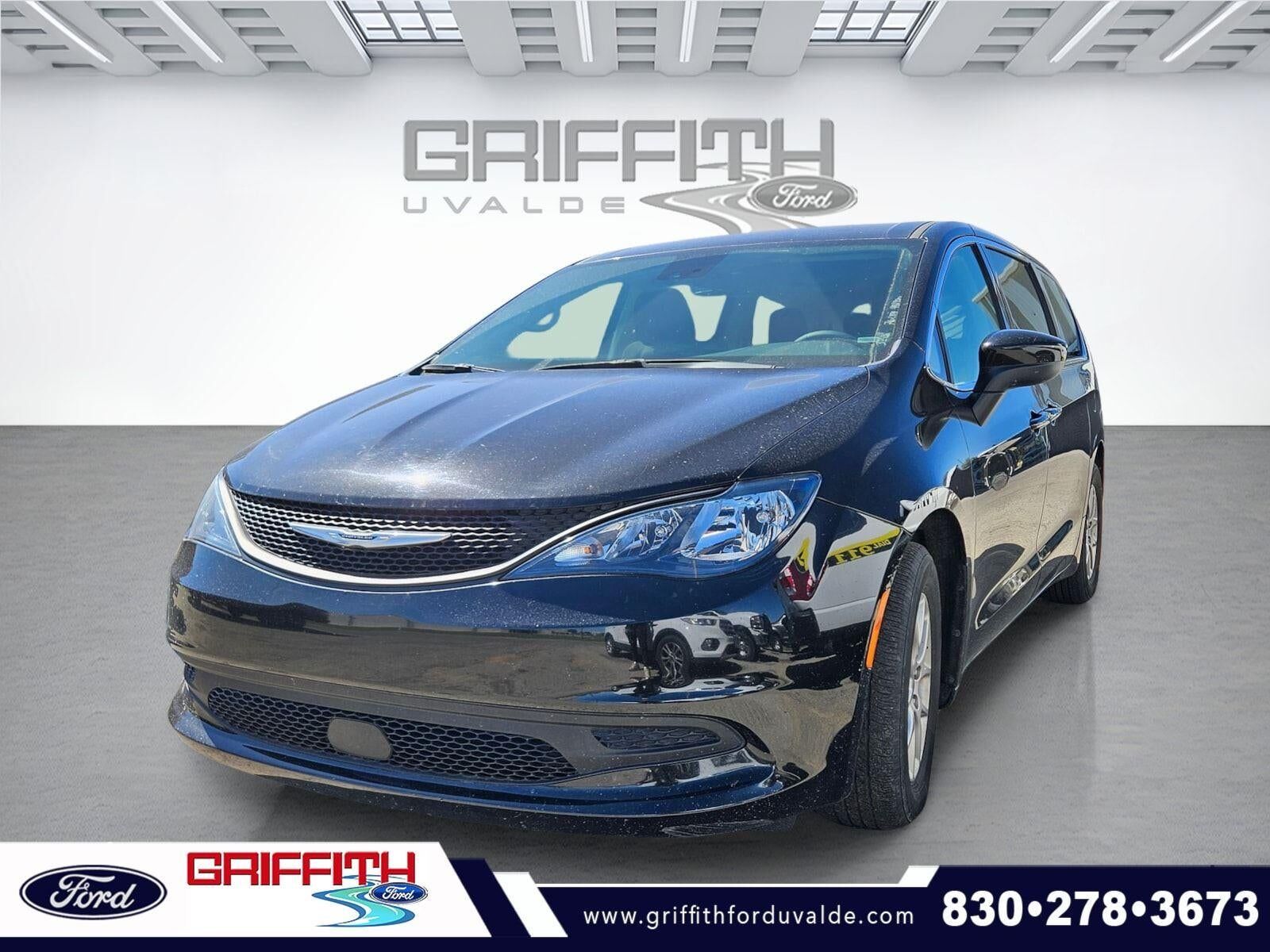 2024 CHRYSLER Voyager