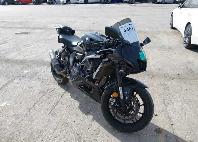2025 YAMAHA YZF