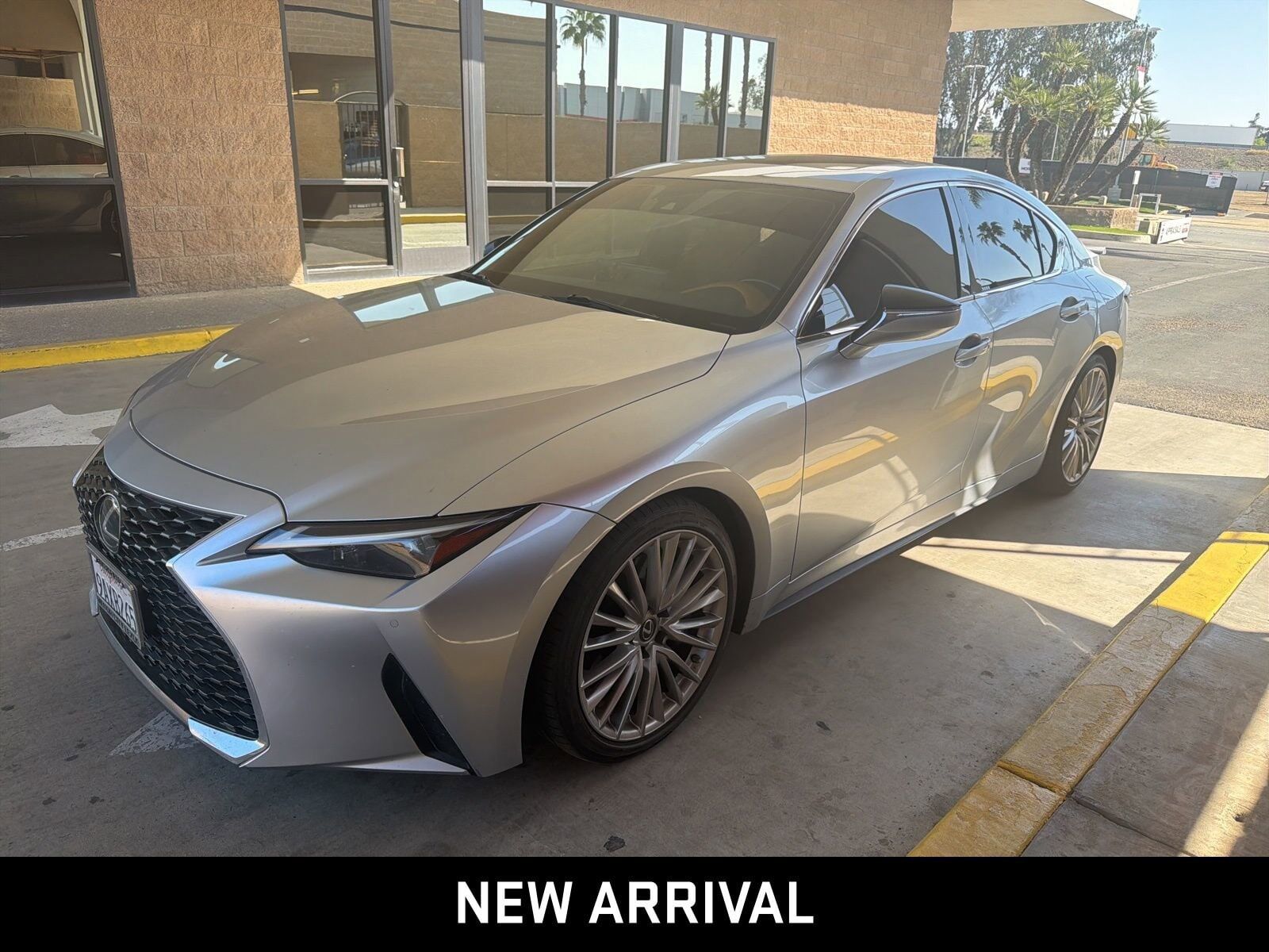 2022 LEXUS IS