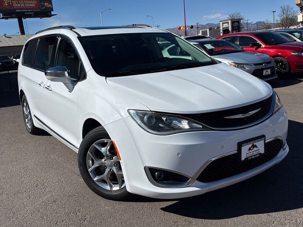 2017 CHRYSLER Pacifica