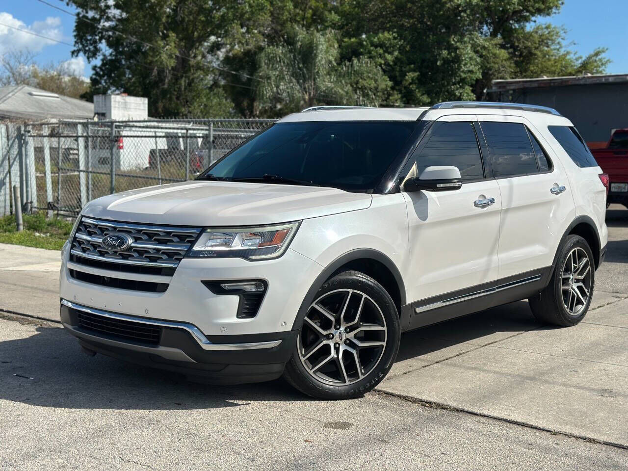 2018 FORD Explorer