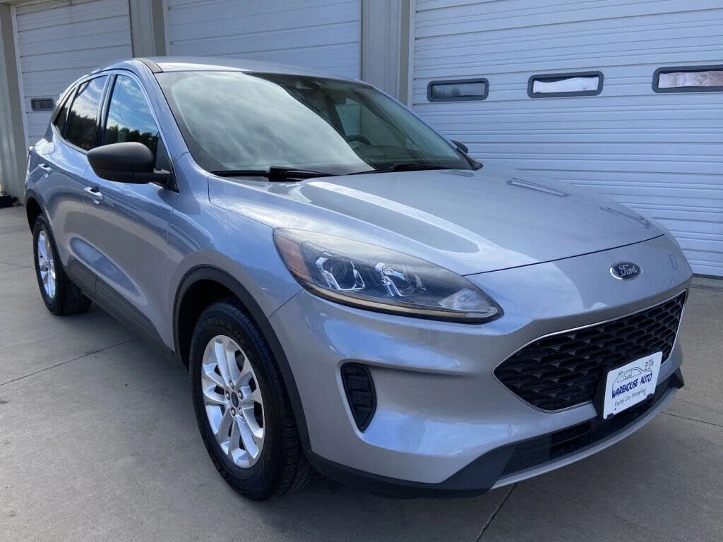 2022 FORD Escape