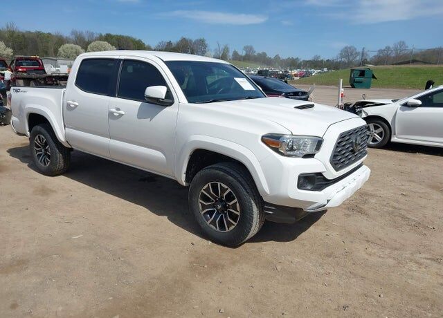 2020 TOYOTA Tacoma