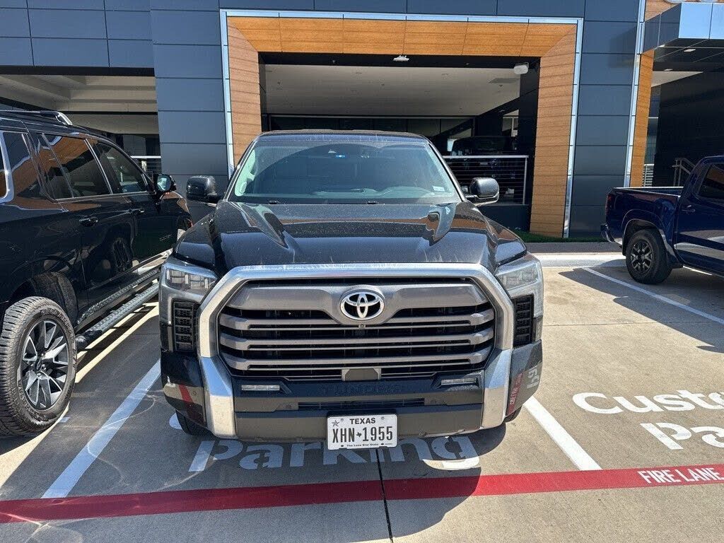 2023 TOYOTA Tundra