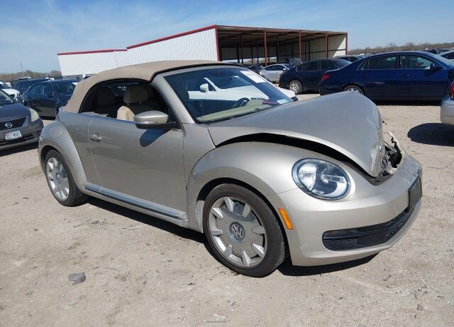 2013 VOLKSWAGEN Beetle