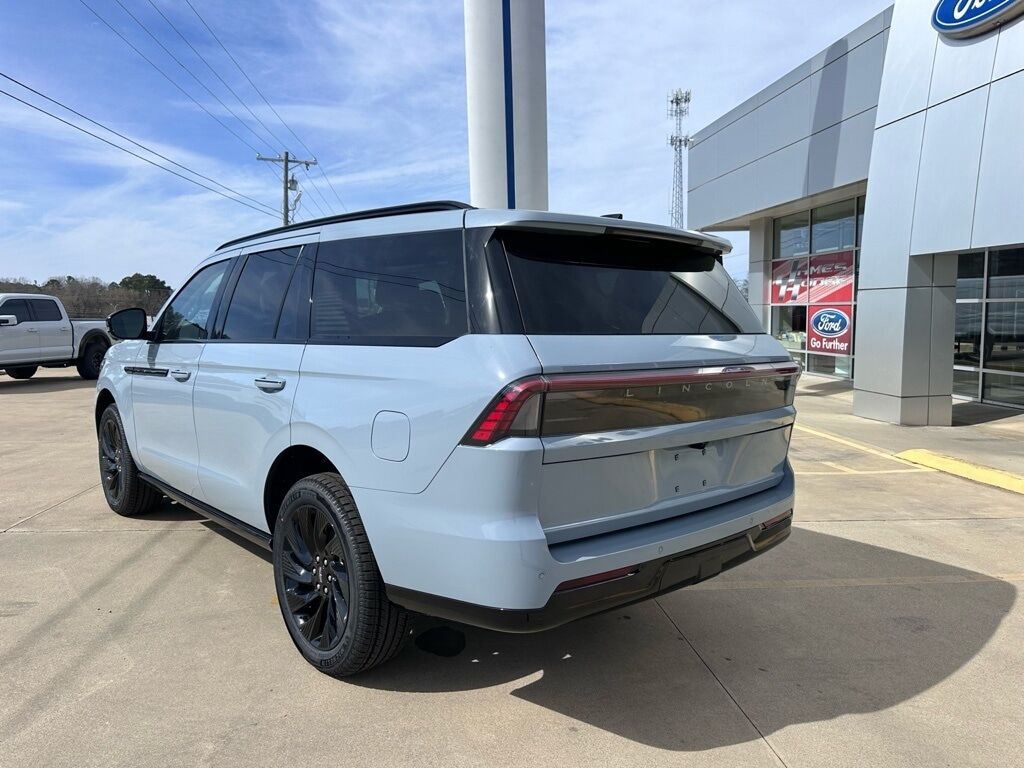 2026 LINCOLN Navigator