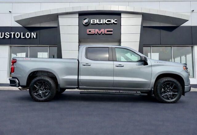 2025 CHEVROLET Silverado