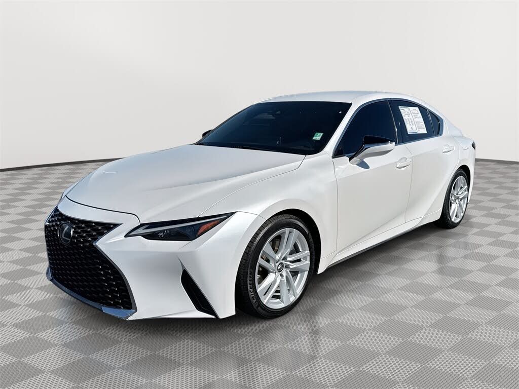 2021 LEXUS IS