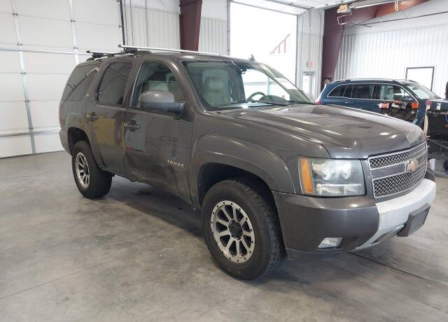 2011 CHEVROLET Tahoe