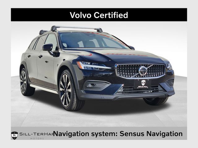 2026 VOLVO V60CC
