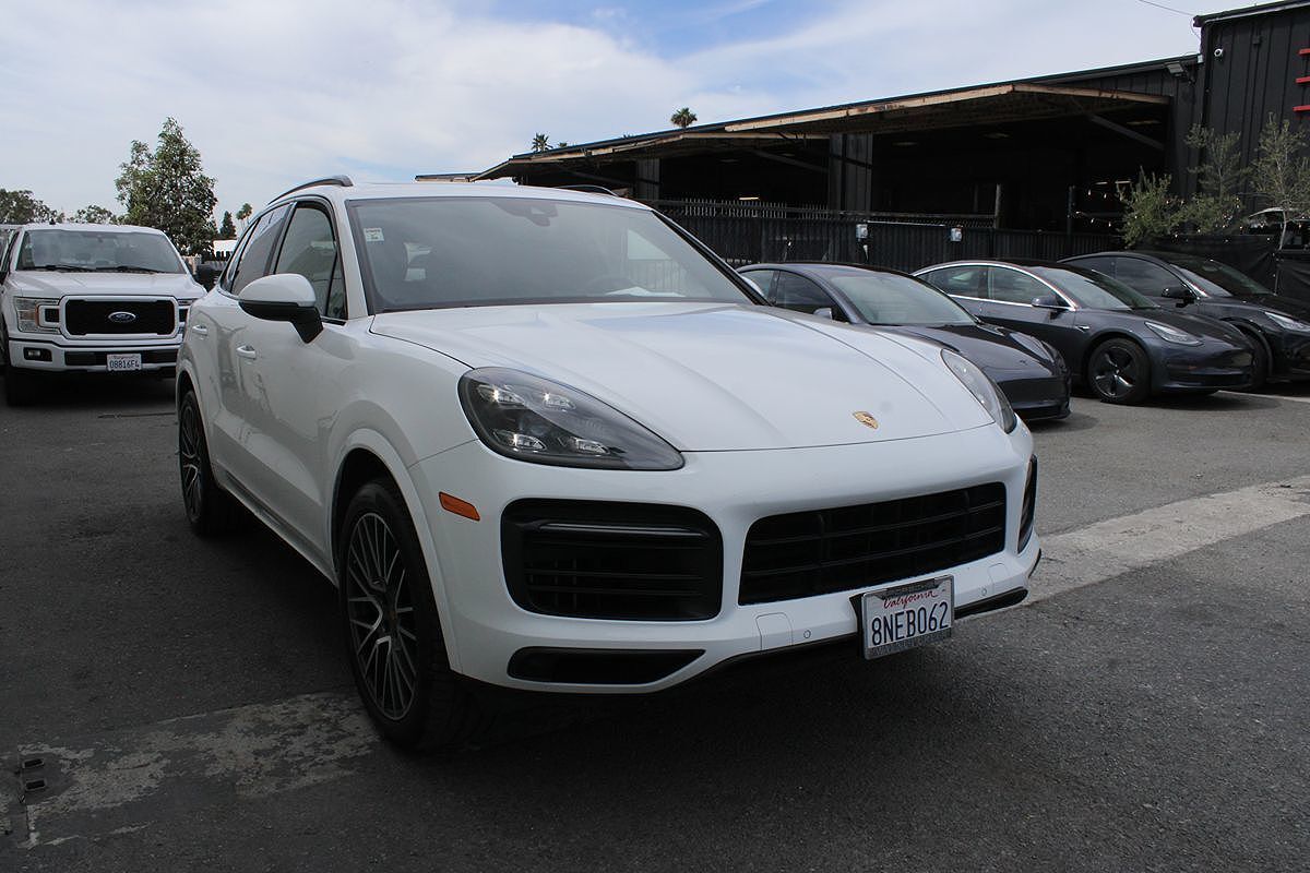 2020 PORSCHE Cayenne