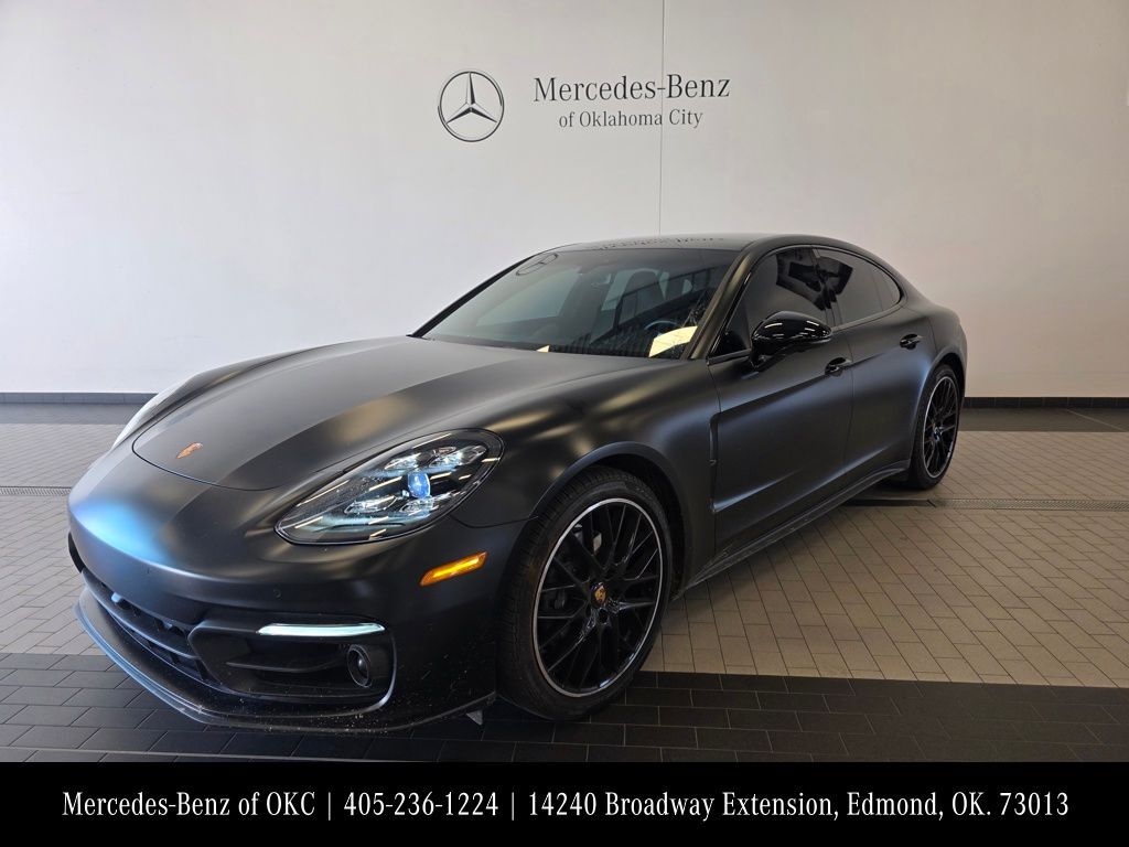 2023 PORSCHE Panamera