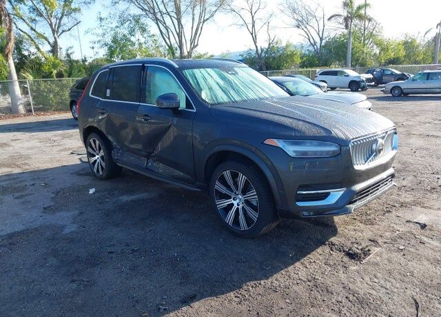 2024 VOLVO XC90