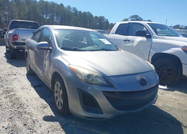 2011 MAZDA Mazda3