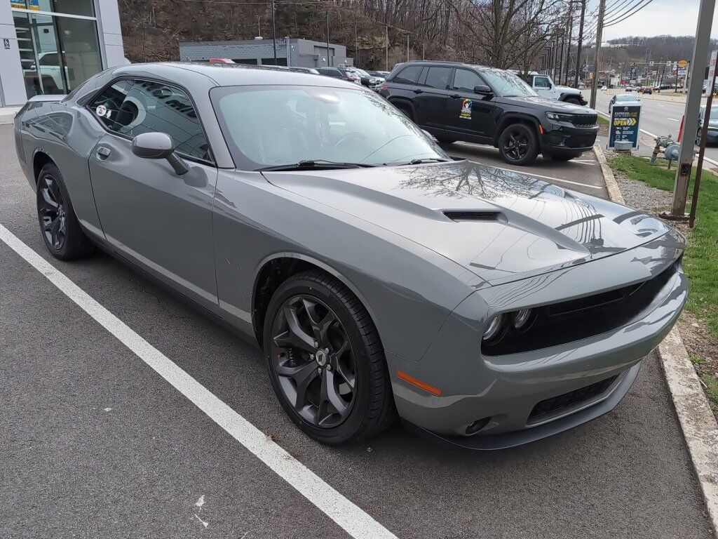 2017 DODGE Challenger
