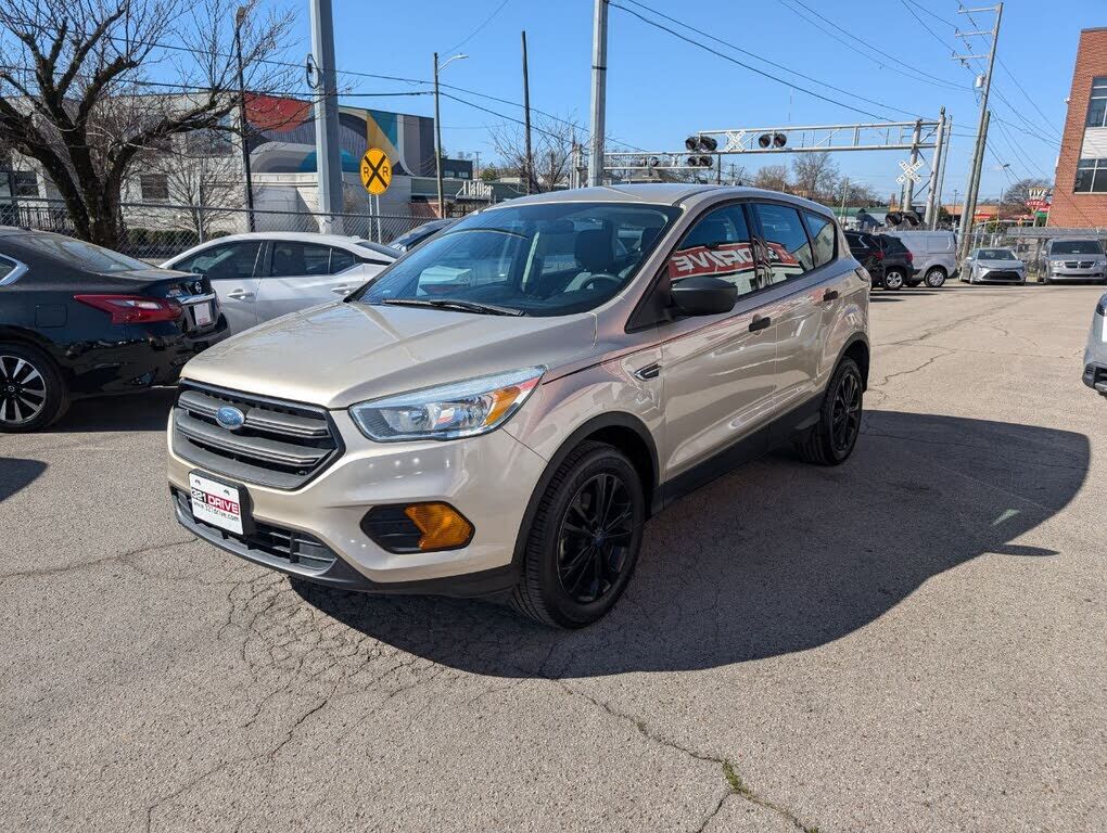 2017 FORD Escape