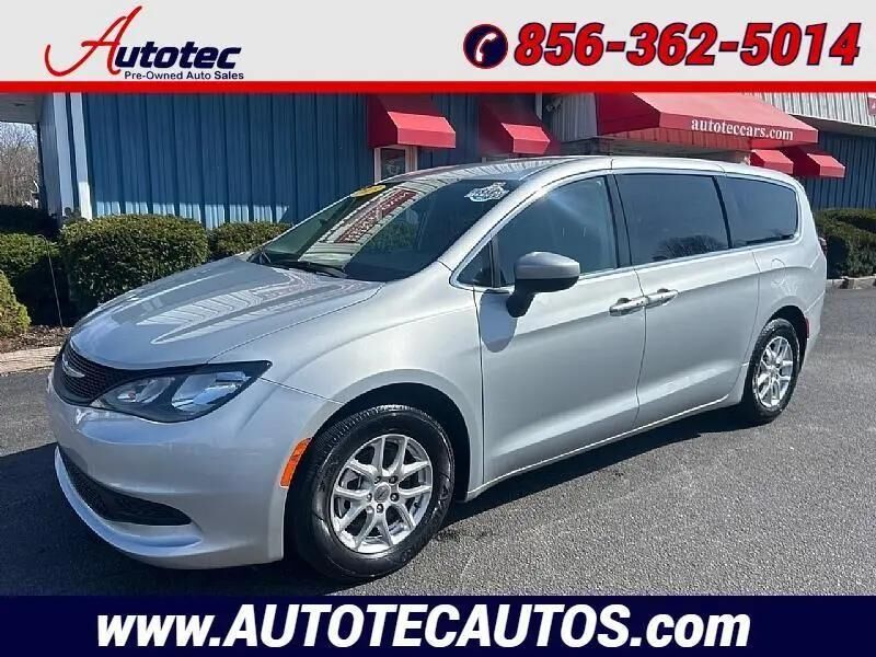 2023 CHRYSLER Voyager