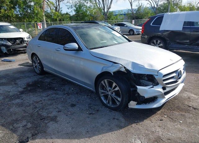 2016 MERCEDES-BENZ C-Class