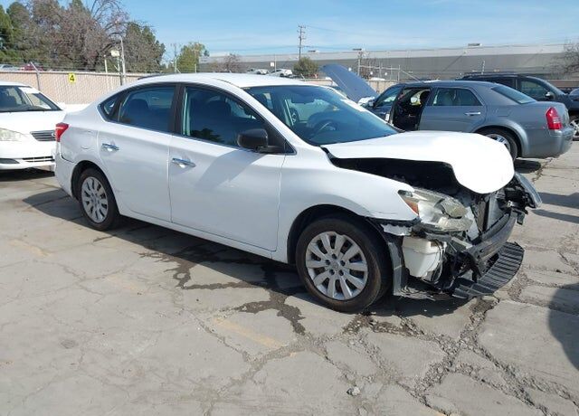 2016 NISSAN Sentra