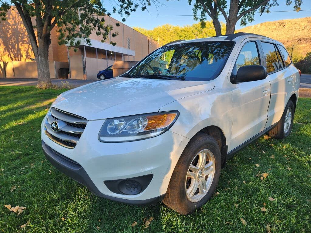 2012 HYUNDAI Santa Fe