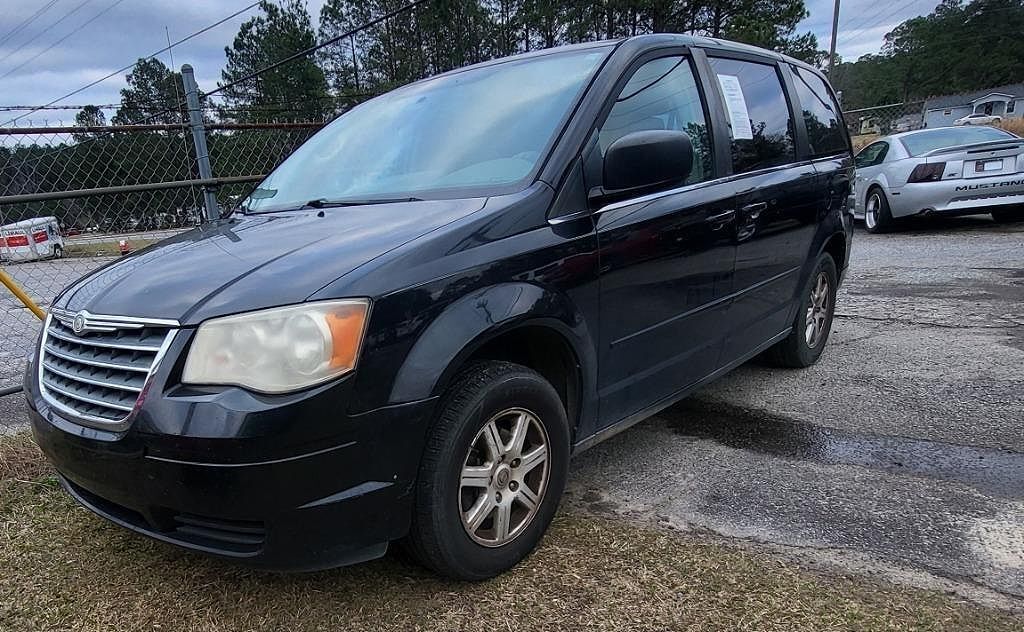 2010 CHRYSLER Town and Country