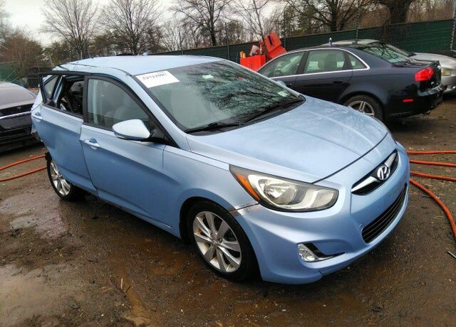2013 HYUNDAI Accent