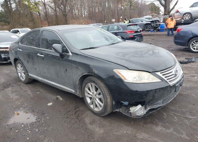 2011 LEXUS ES