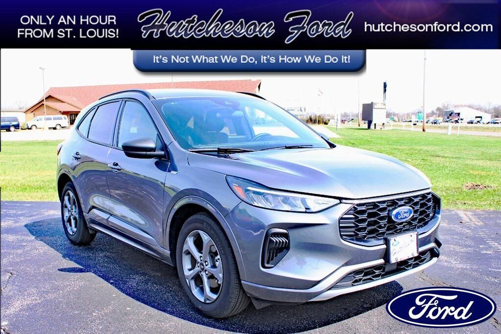 2024 FORD Escape