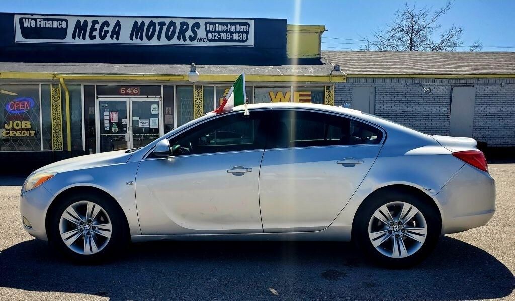 2011 BUICK Regal