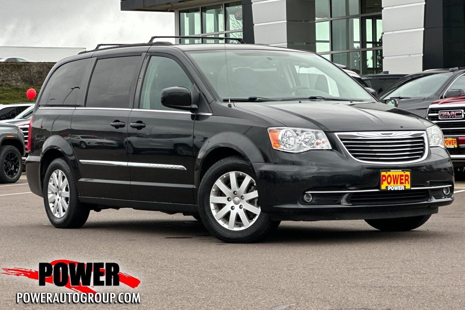 2016 CHRYSLER Town and Country