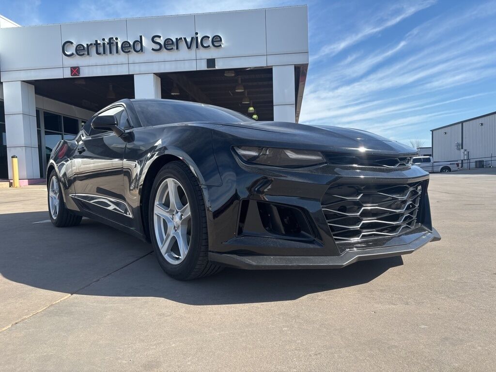 2023 CHEVROLET Camaro