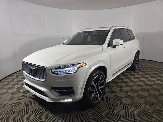 2023 VOLVO XC90