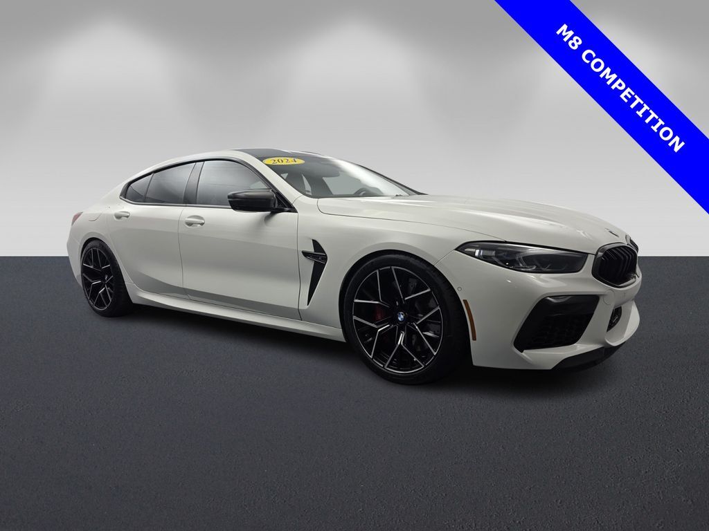 2024 BMW M8