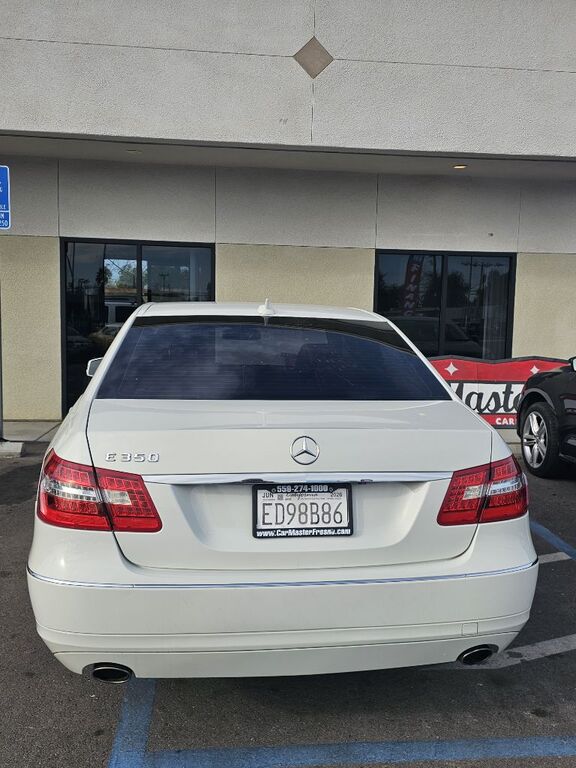 2011 MERCEDES-BENZ E-Class