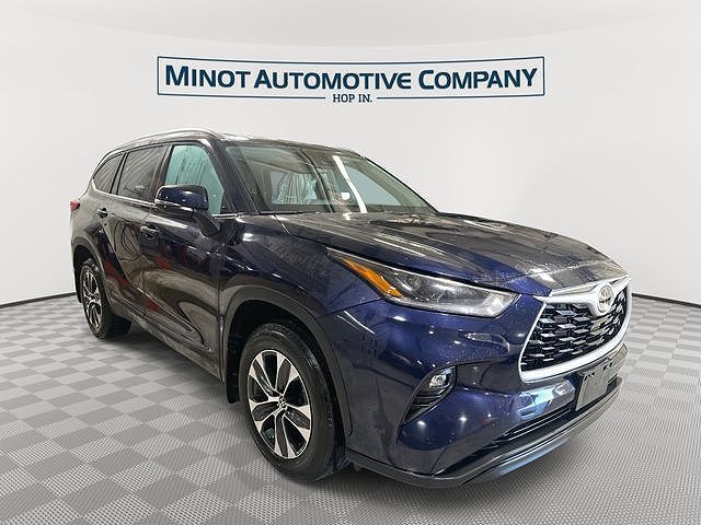 2021 TOYOTA Highlander