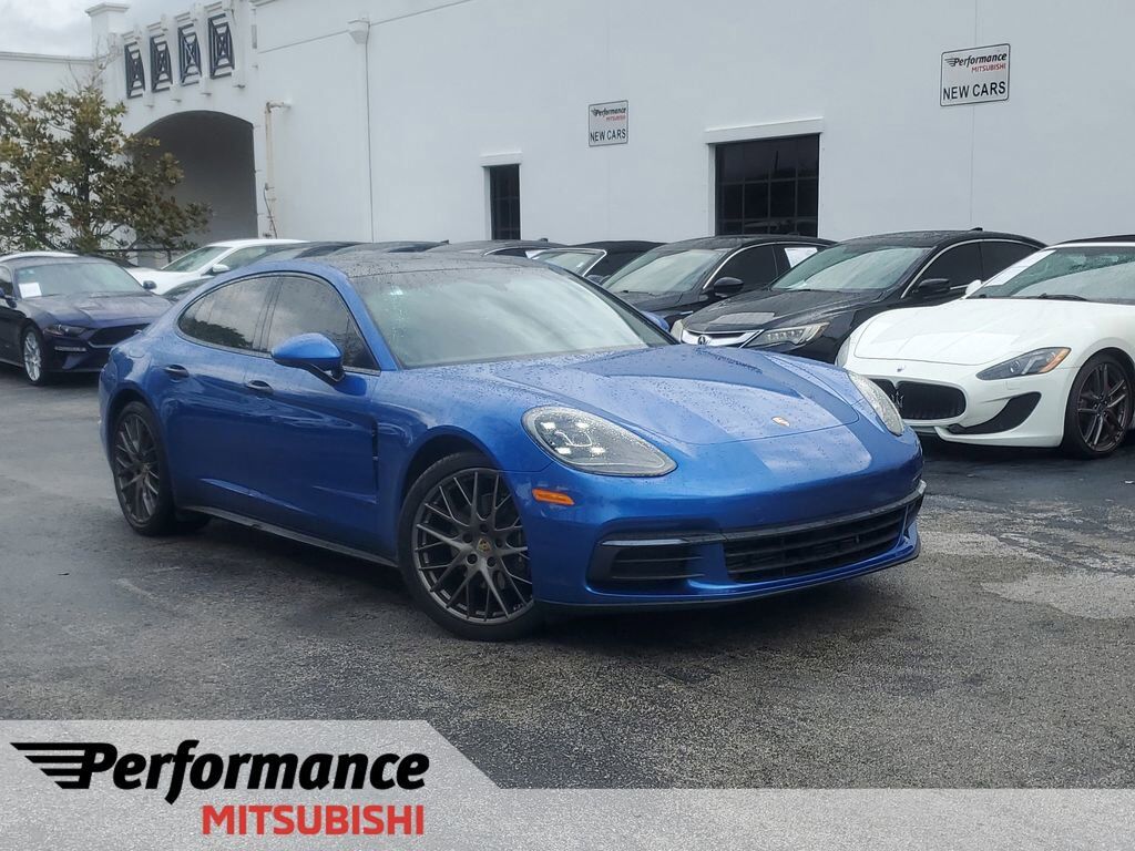 2017 PORSCHE Panamera