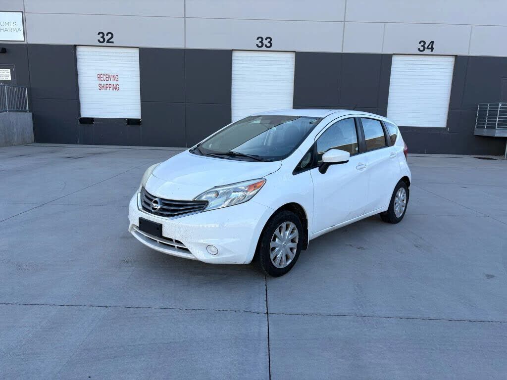2016 NISSAN Versa